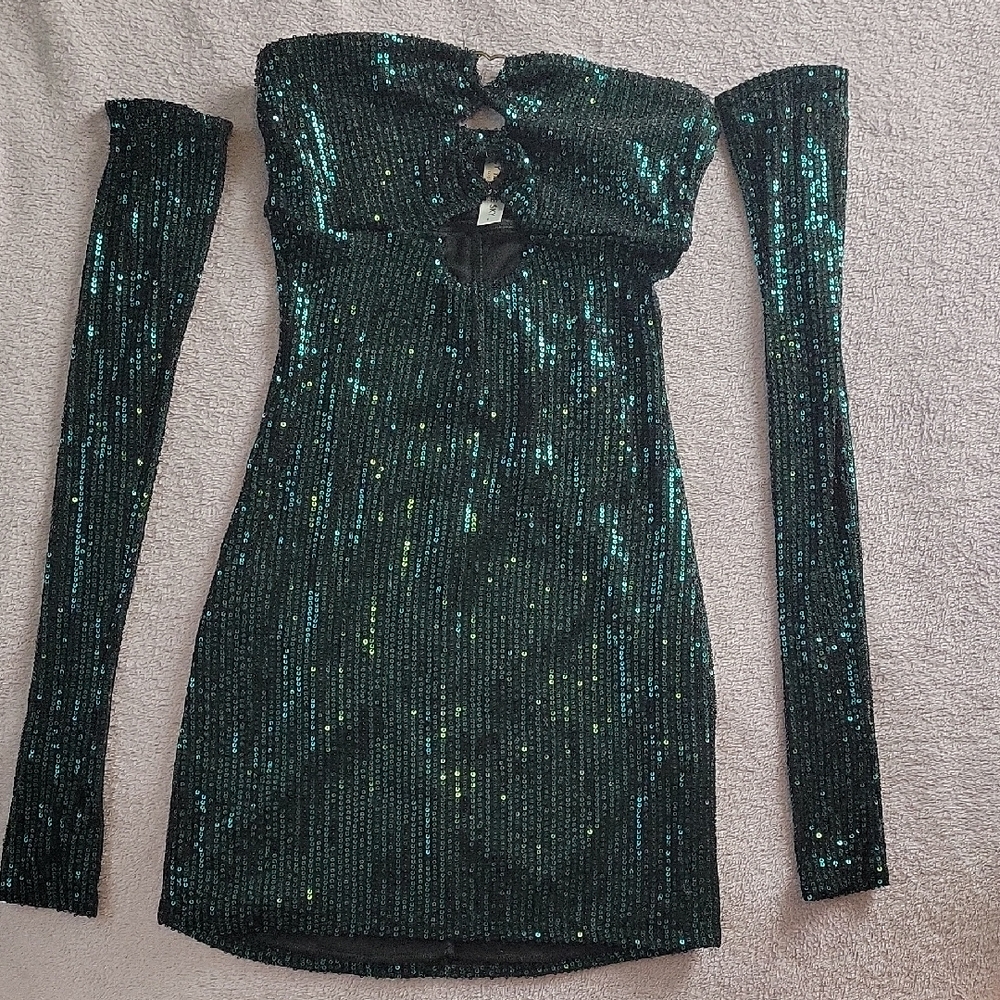 Lucy in the Sky Emerald Sequin Long Sleeve Dress